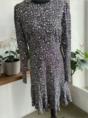 NWT Boden floral dress flattering fit & flare with eco-friendly Ecovero fabric